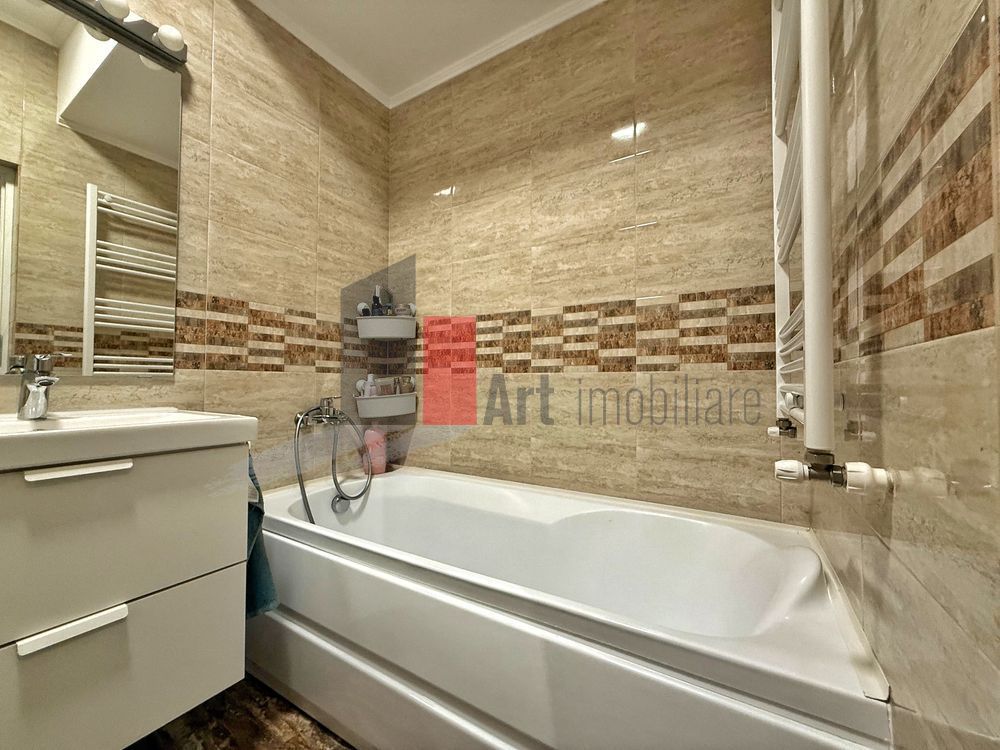 Apartament 3 camere, 80 mp cu parcare inclusa - Padurea Roşu -Militari - Poză 5