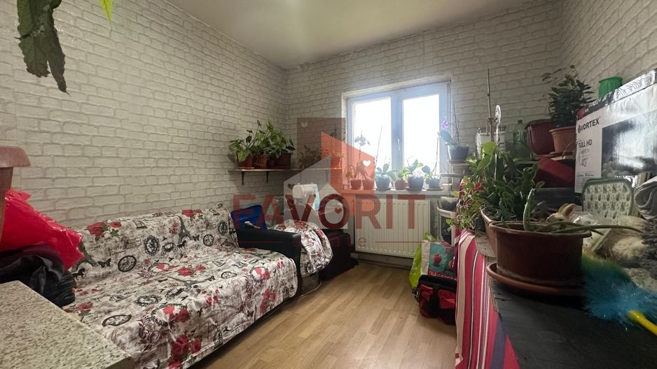 4 camere | COMISION 0 | centrala proprie | etaj 1 | decomandat | - Poză 9