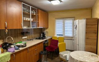 Apartament cu 3 camere in zona Grojului - Poză 3