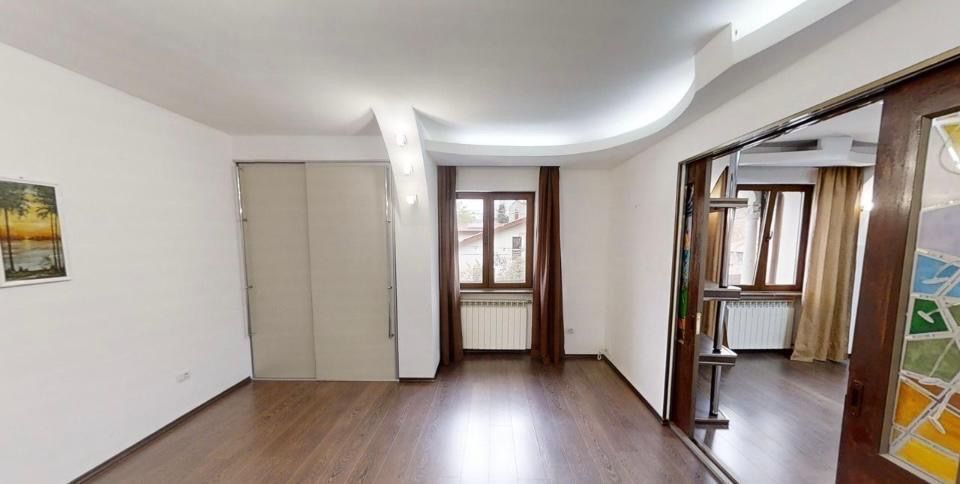 Ion Neculce | Apartament 5 camere în vilă monument - Poză 5