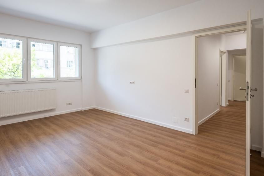 Piata Dorobanti apt 2/3 cam de preferat pentru spatiu de birouri - Poză 12