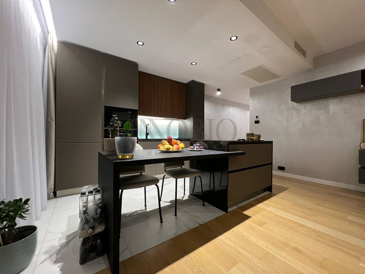 Apartament 3 Camere | One Herastrau Towers - Poză 1