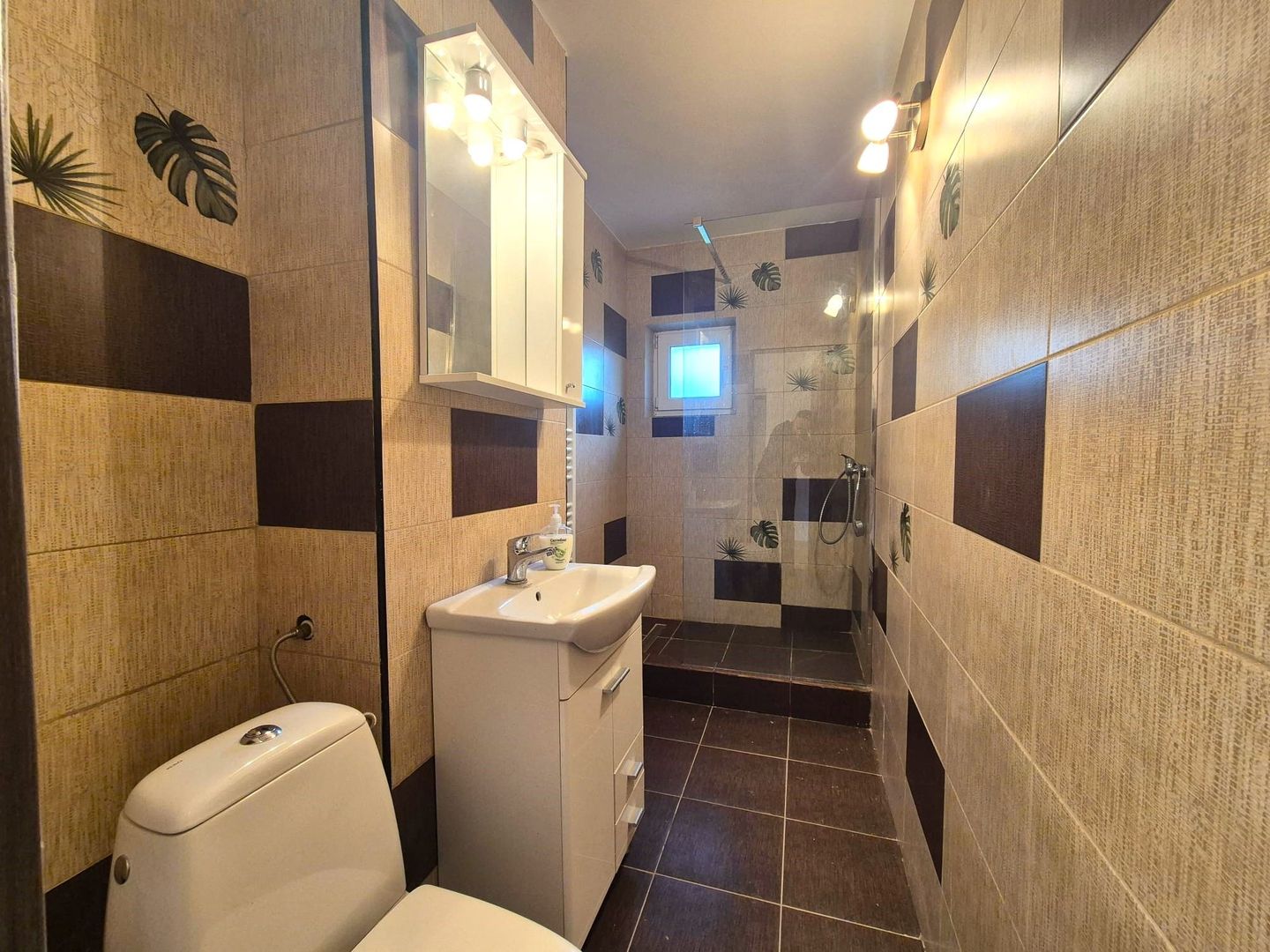 Exclusivitate - Imobil la cheie, ideal birouri sau locuință, la prima închiriere - Poză 10