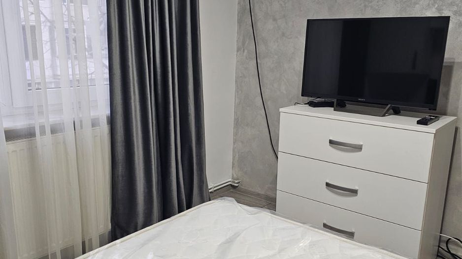 Inchiriere apartament 3 camere, modern, Prundu - Poză 7