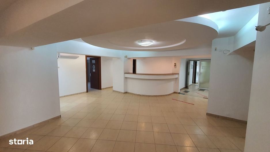 Spatiu birouri de vanzare in Piata Unirii, blocul Sitraco, 1100 mp - Poză 2