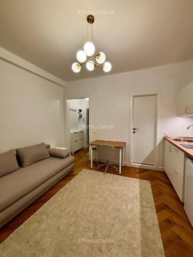 Garsoniera moderna-  5 minute metrou Universitate - Poză 2