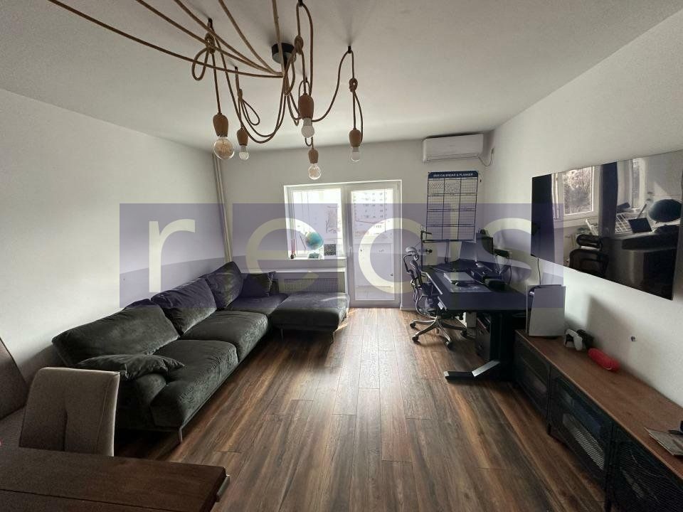 VANZARE - 3 -CAMERE- DECOMANDAT - NERVA TRAIAN - Poză 1