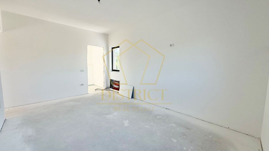Duplex-uri cu 4 camere, 3 bai si perete coumn dublu in Chisoda, la asfalt. - Poză 12