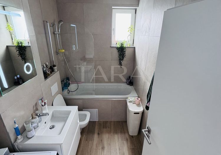 Apartament cu 3 camere, balcon de 9 mp, parcare și boxă de depozitare. - Poză 6