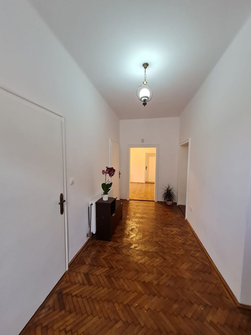 Vila individuala în complex - Poză 13