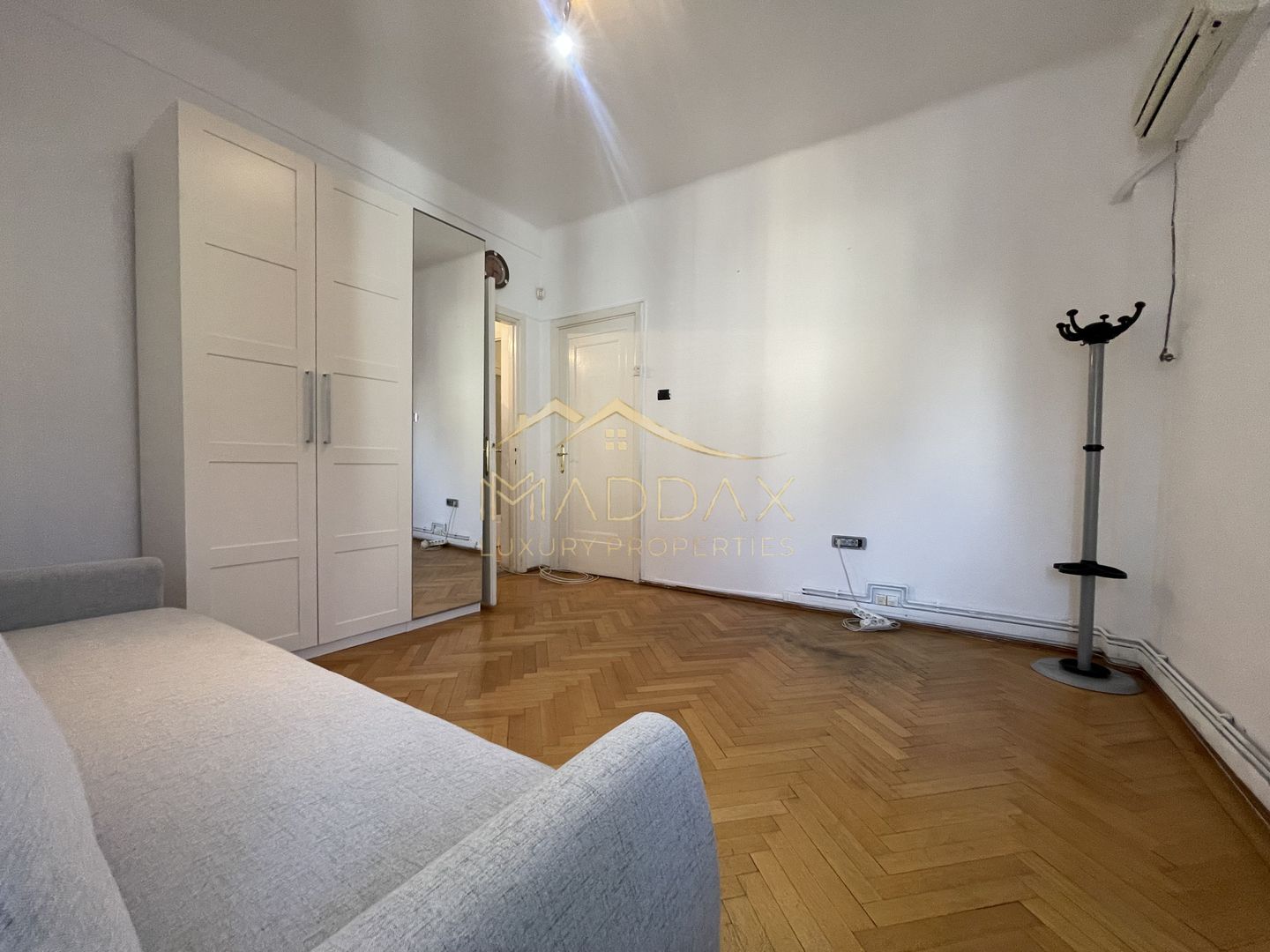 Apartament 5 camere****zona Centrala - Poză 18