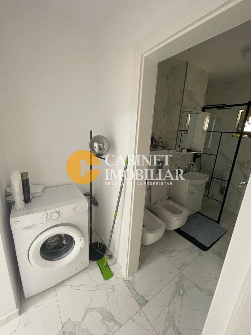 Central - Tg Cucu bloc tip Vila - 2 camere Decomandat RENOVAT 60mp - Poză 6