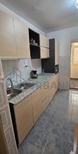 Apartament de vânzare, suprafață utila 60pm, cu 3 camere decomandat Pascani - Poză 12