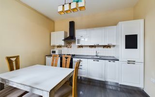 Apartament cu 3 camere Ultracentral - Poză 11