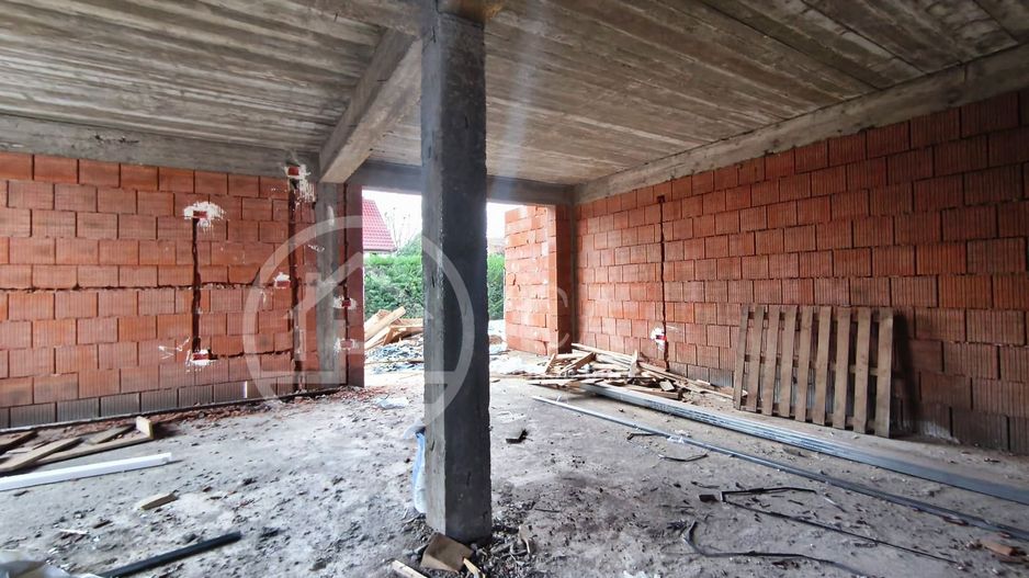 Casa de vanzare P+E cu 5 camere in Oncea, Oradea - Poză 7