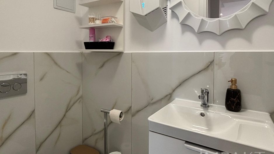 Spațiu comercial de vanzare – salon activ, randament imediat - Poză 9