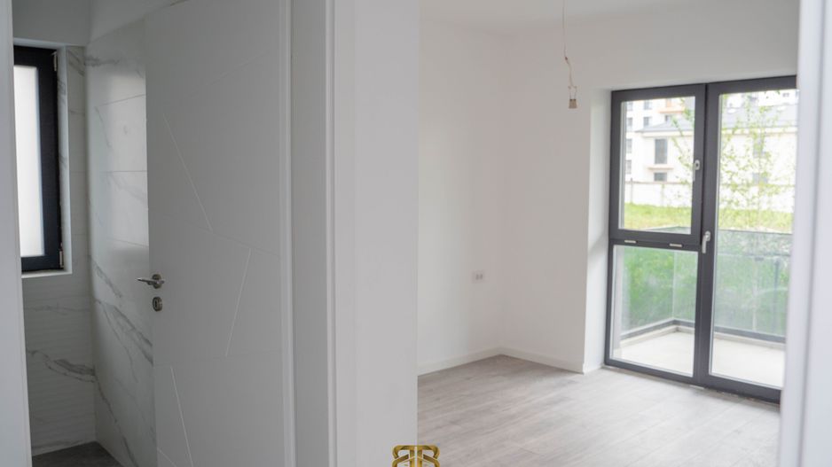 3 camere finalizat - pompa de caldura- panouri solare - Poză 15