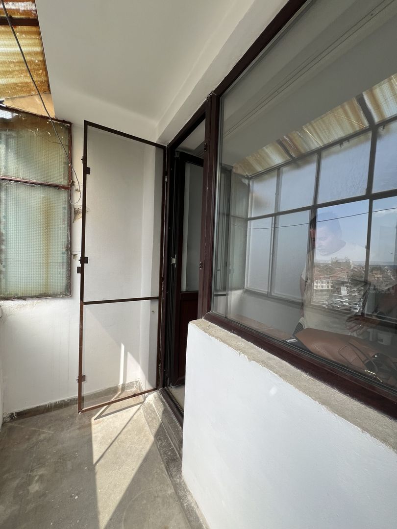 vand apartament 2 camere zona Crihala - Poză 6