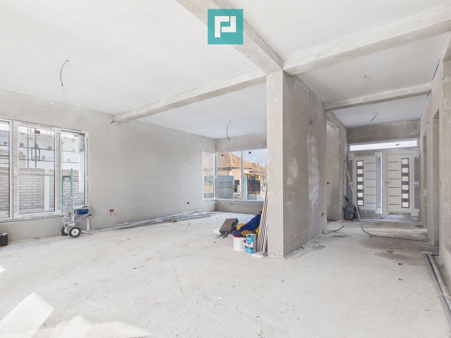 Casă deosebită în Parneava – Strada Griviței - Poză 24