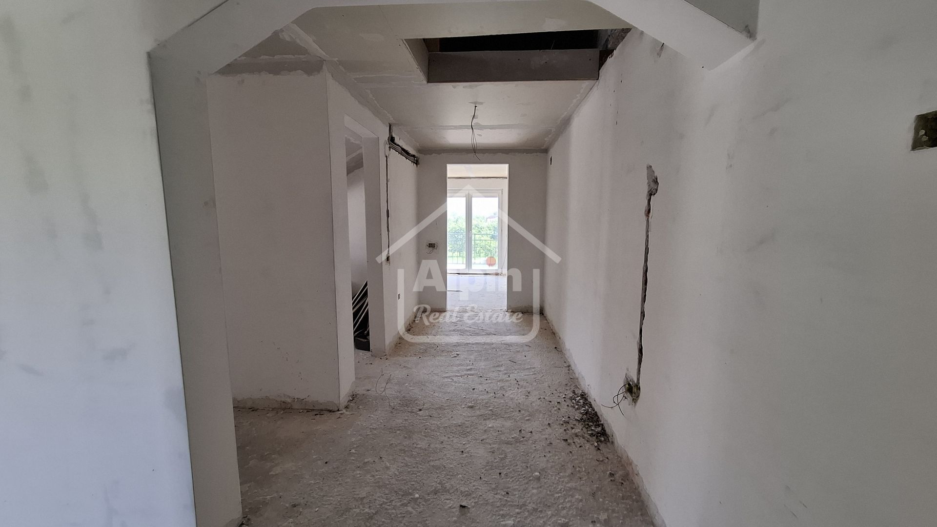 Duplex Zona Linistita Carpinis - Poză 4