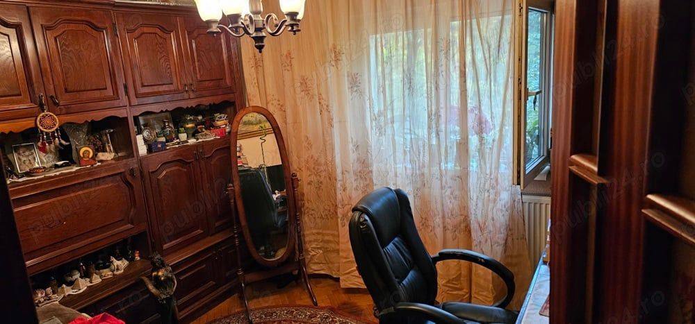 Apartament 4 camere, decomandat. Sector 1 - Poză 2