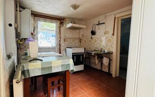 Casa singur in curte Iosia - Poză 2