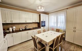 1/2 Duplex, mobilat, utilat, 4 camere, 250 mp teren, Cetate - Poză 3