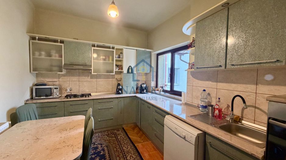 Casă de vânzare – zonă exclusivistă, parcul Regina Maria - Poză 11