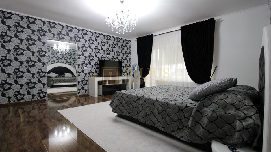 Sat Giroc, ideal pentru diverse afaceri sau pentru locuit. - Poză 13