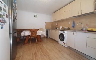 Casă spațioasă de vânzare în comuna Roșia .COMISION 0% - Poză 17