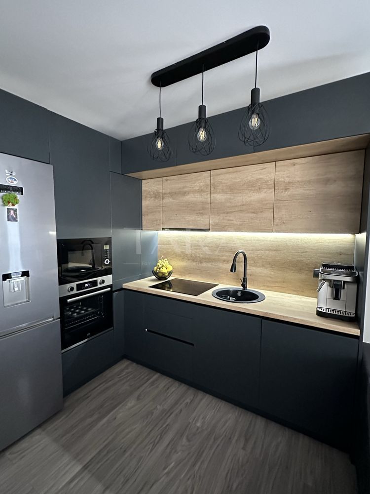 Apartament exclusivist cu panoramă superbă3 camere 2 balcoane. - Poză 6