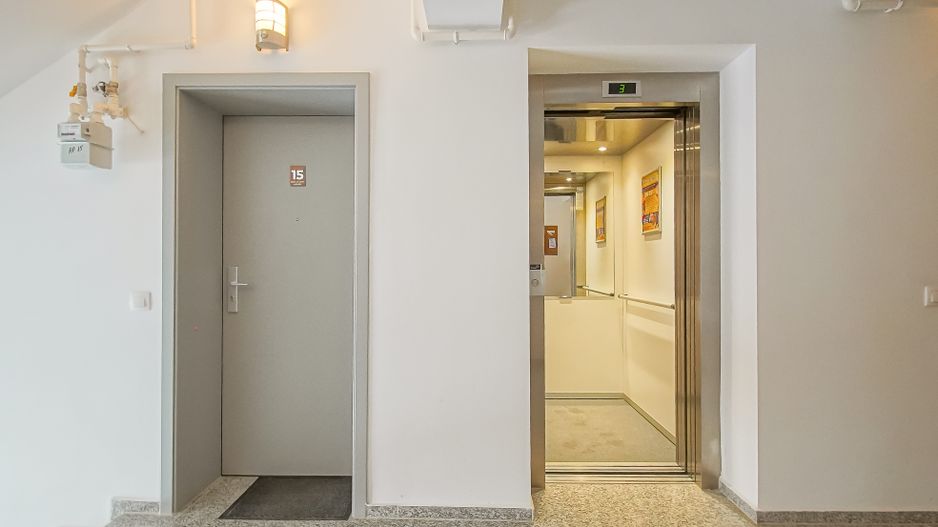 Apartament cochet 2 camere open space|loc de parcare|boxa - Poză 17