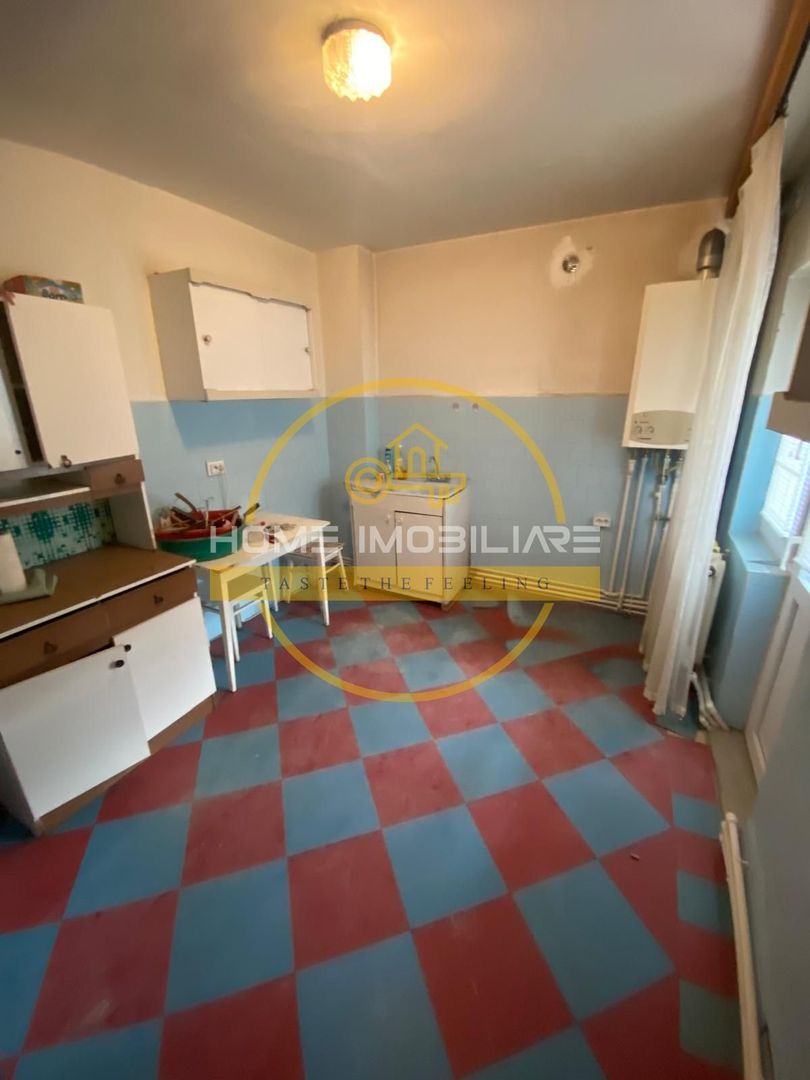 Apartament cu 4 camere/ 94mp/ zona Tatarasi - Poză 11
