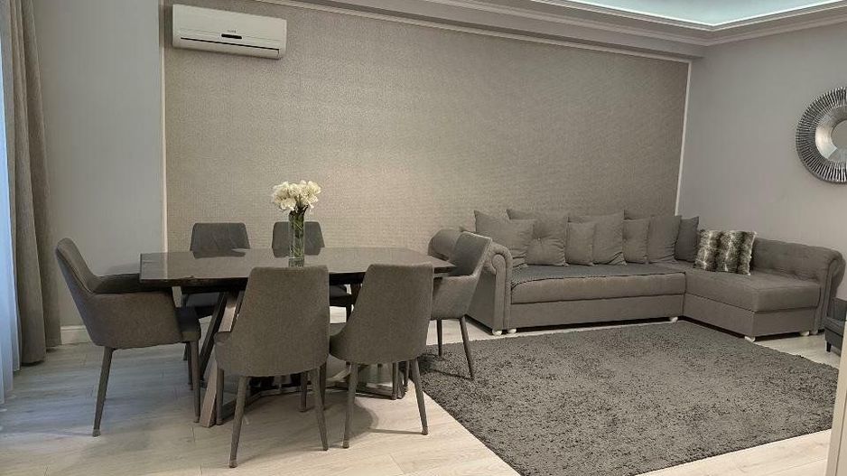 3 rooms apartment for sale | Aviatiei | 2 parking spaces - Poză 2