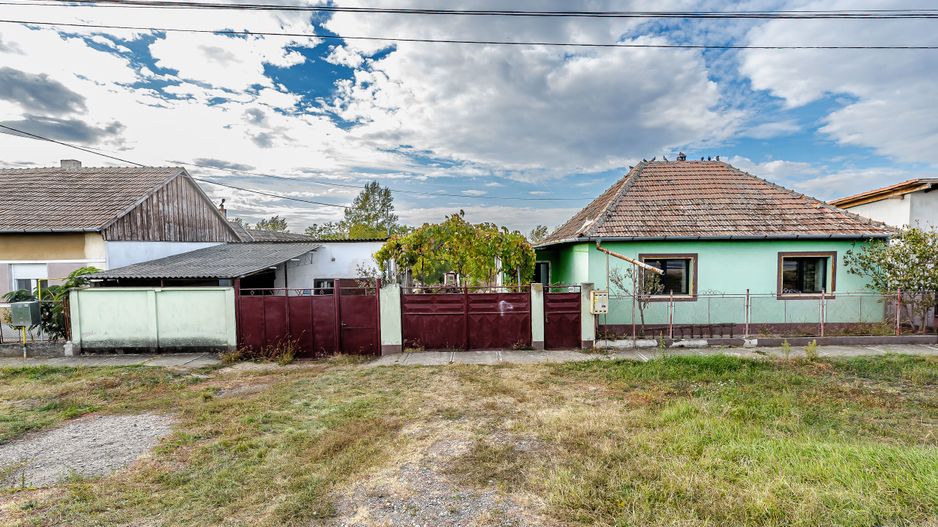 Casa + Teren 1144 mp - str. Principala Zimandu Nou, Arad - COMISION 0% - Poză 1