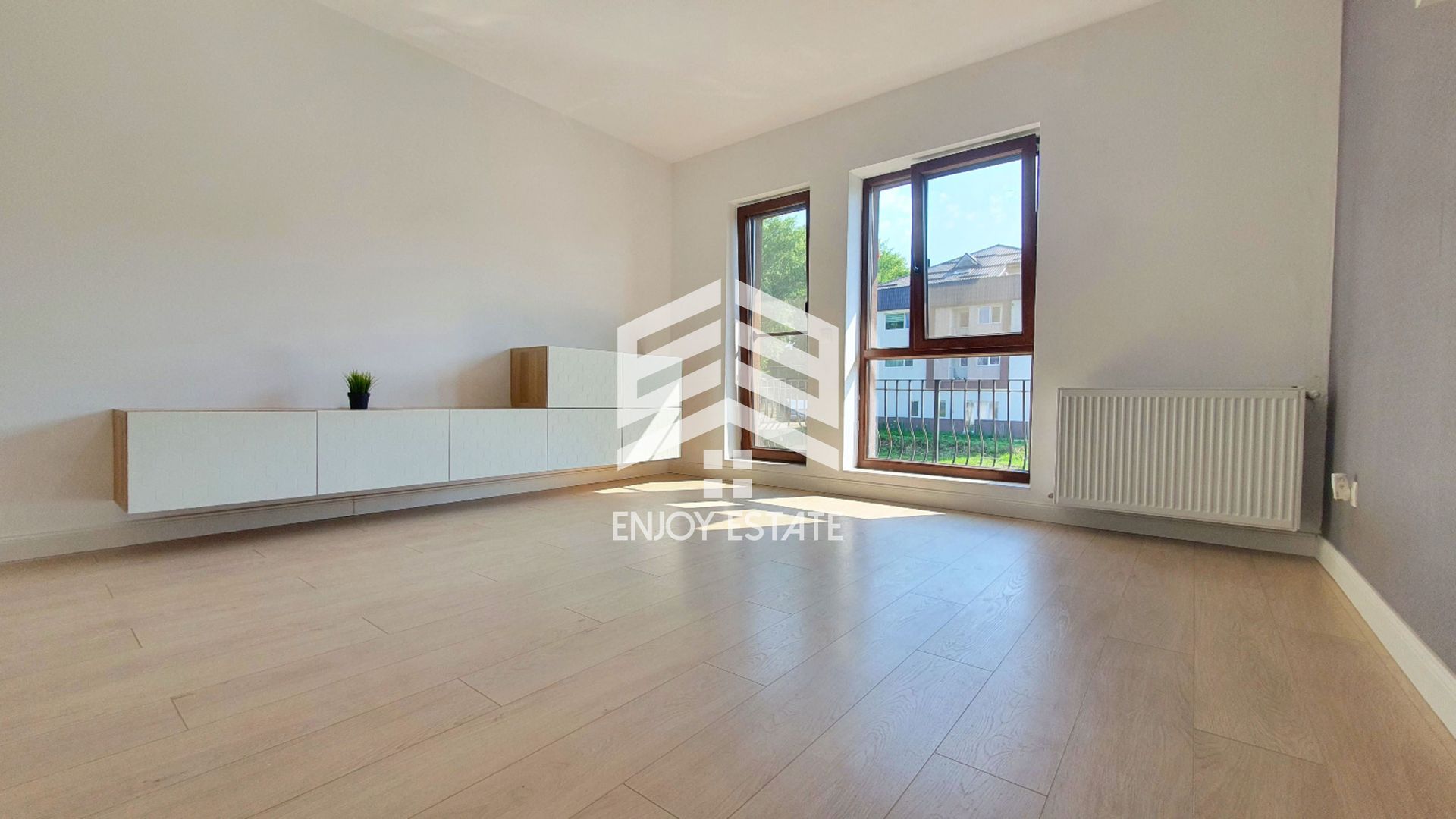 Apartament cochet, etaj intermediat, parcare inclusa ! - Poză 3