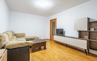 De închiriat -Apartament 3 camere, decomandat, zonă centrală - Poză 2