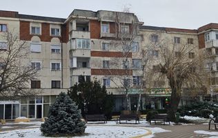 Apartament 3 camere, Ultracentral, Costesti