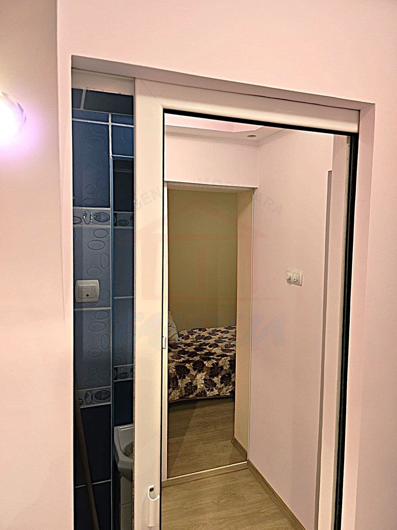 56.ooo Euro negociabil, 55 mp, 2 camere, etaj 4 din 5, liber, zona I.R - Poză 10