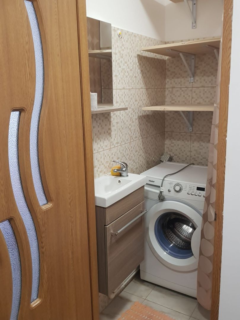 Garsoniera 18 mp baie proprie, total renovata Canta 40000 euro - Poză 7