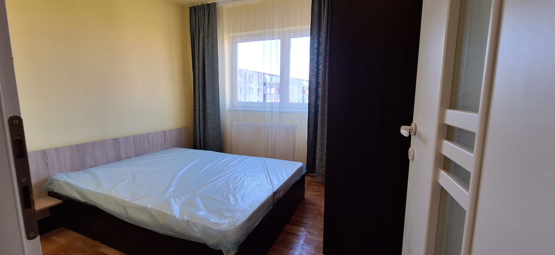 Apartament cu 3 camere - Central - Poză 11
