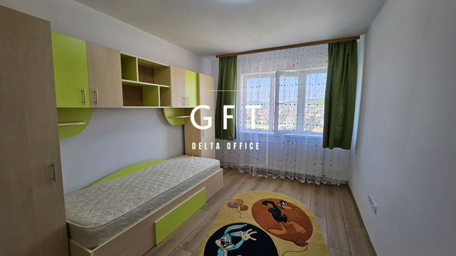 Apartament de vânzare, 4 camere, zona Lama - Poză 1