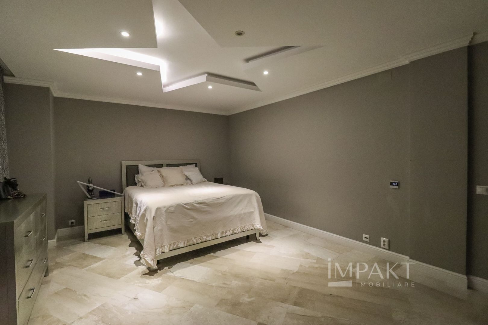 Apartament modern cu 3 camere, spatios de 120 mp, cartier Zorilor! - Poză 14