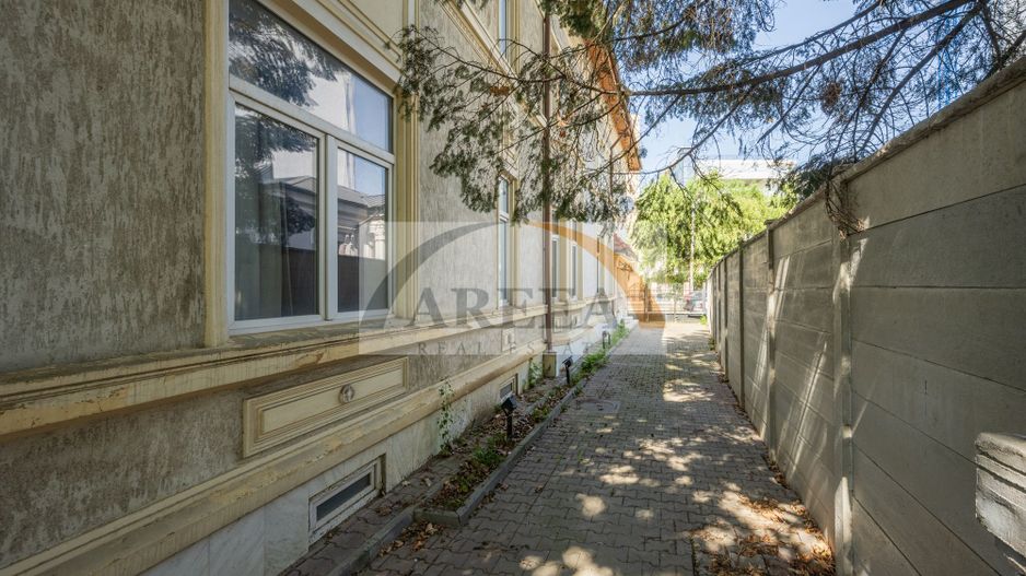 ULTRACENTRAL - Vilă UNICĂ și cu POTENȚIAL uriaș, o poveste de succes - Poză 28