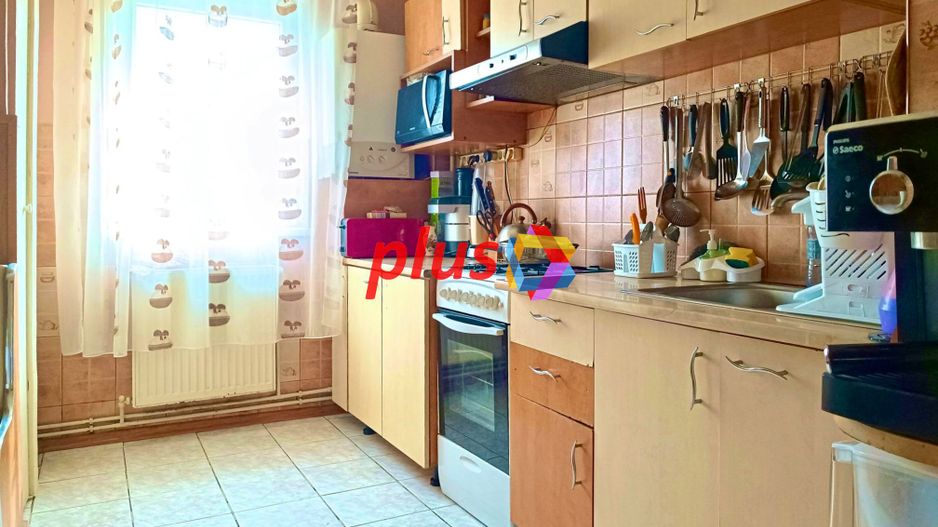 Apartament cu patru camere, zona Astra 86 mp - Poză 3