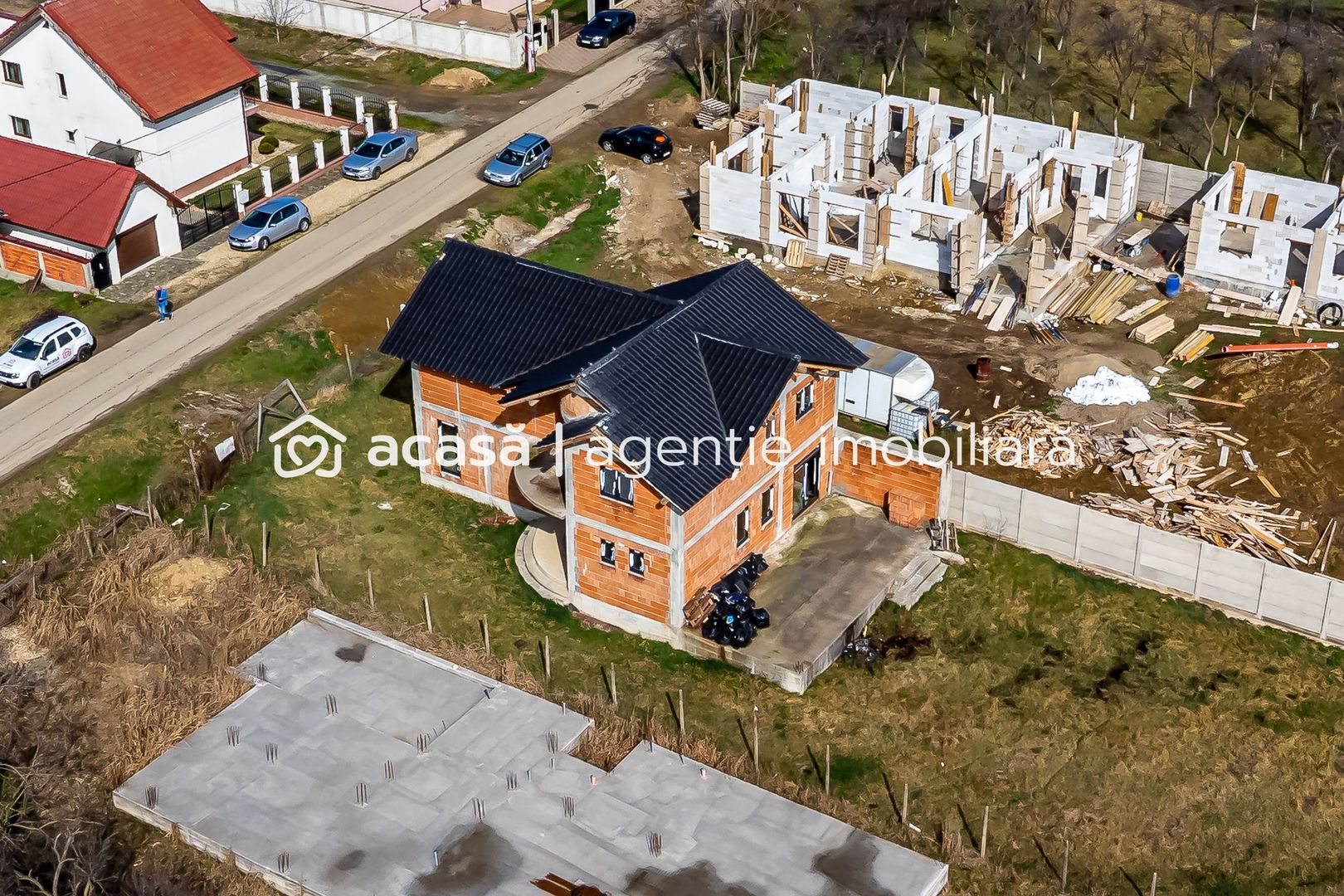 REZERVAT! Casă la roșu cu teren de 752 mp, Mandruloc. Arad - Poză 4