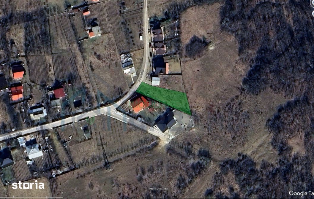 Teren intravilan de 870 mp în satul Păun, comuna Bârnova, strada Lalelelor nr. 20 – toate utilitățile la poartă - Poză 1