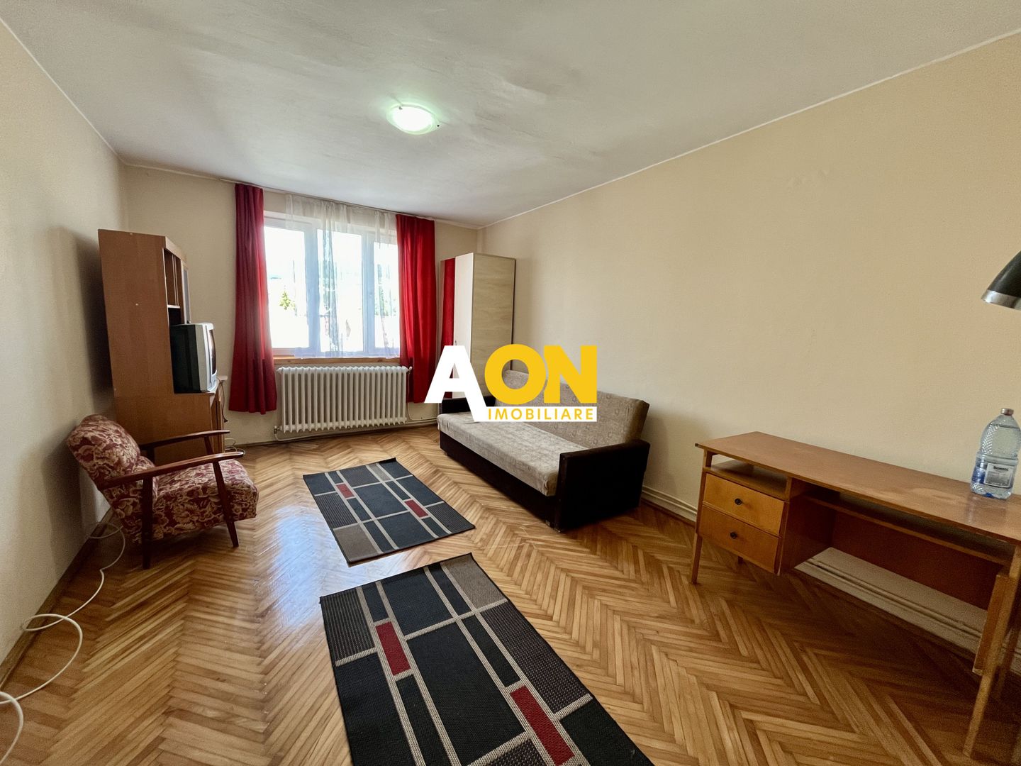 Garsonieră, Etaj Intermediar, Zona Cetate - Poză 1