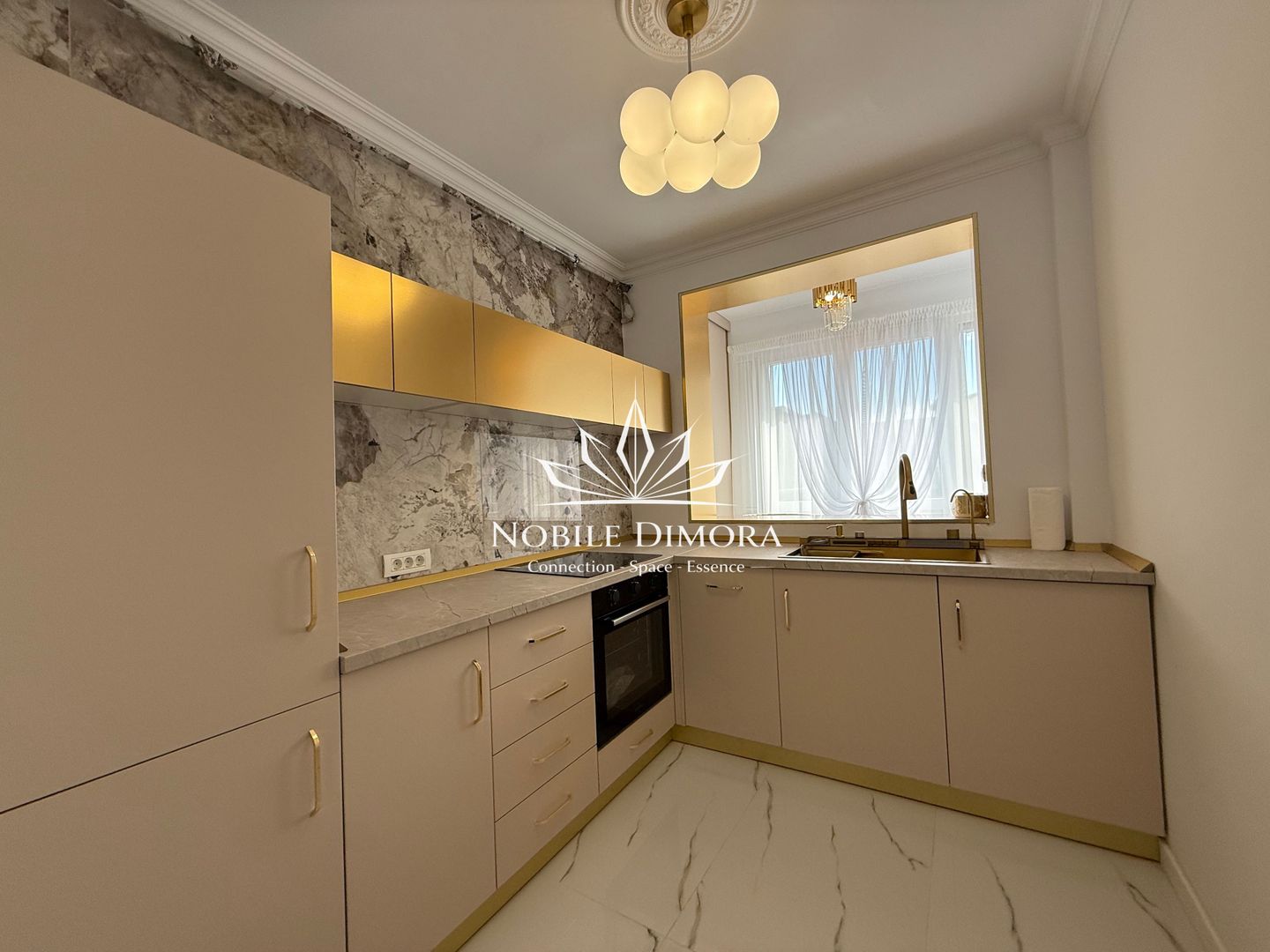 Apartament de lux - Ultracentral - 2 camere - parcare privata - Poză 9