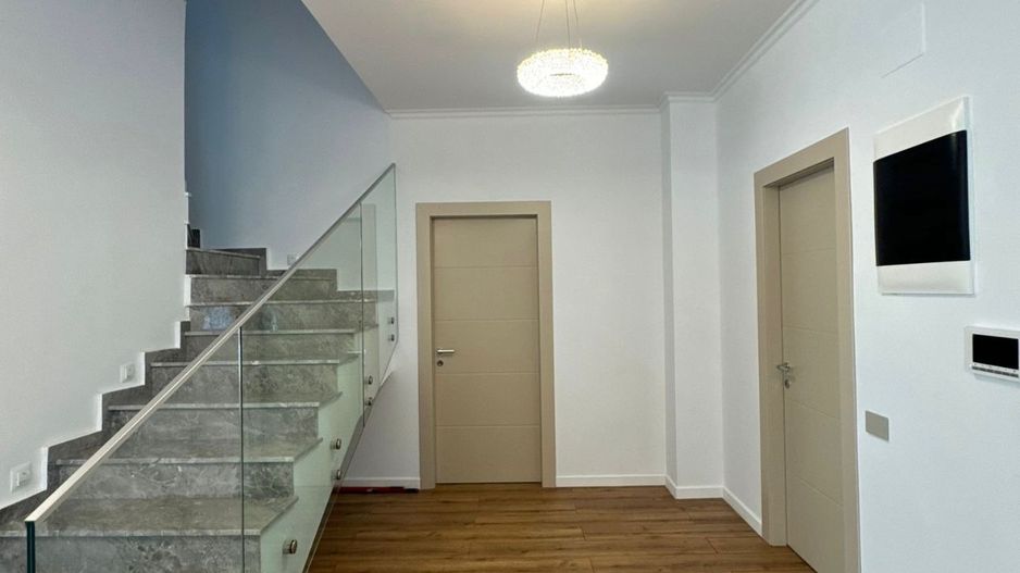 Vila individuala de închiriat - 3 dormitoare - Poză 7